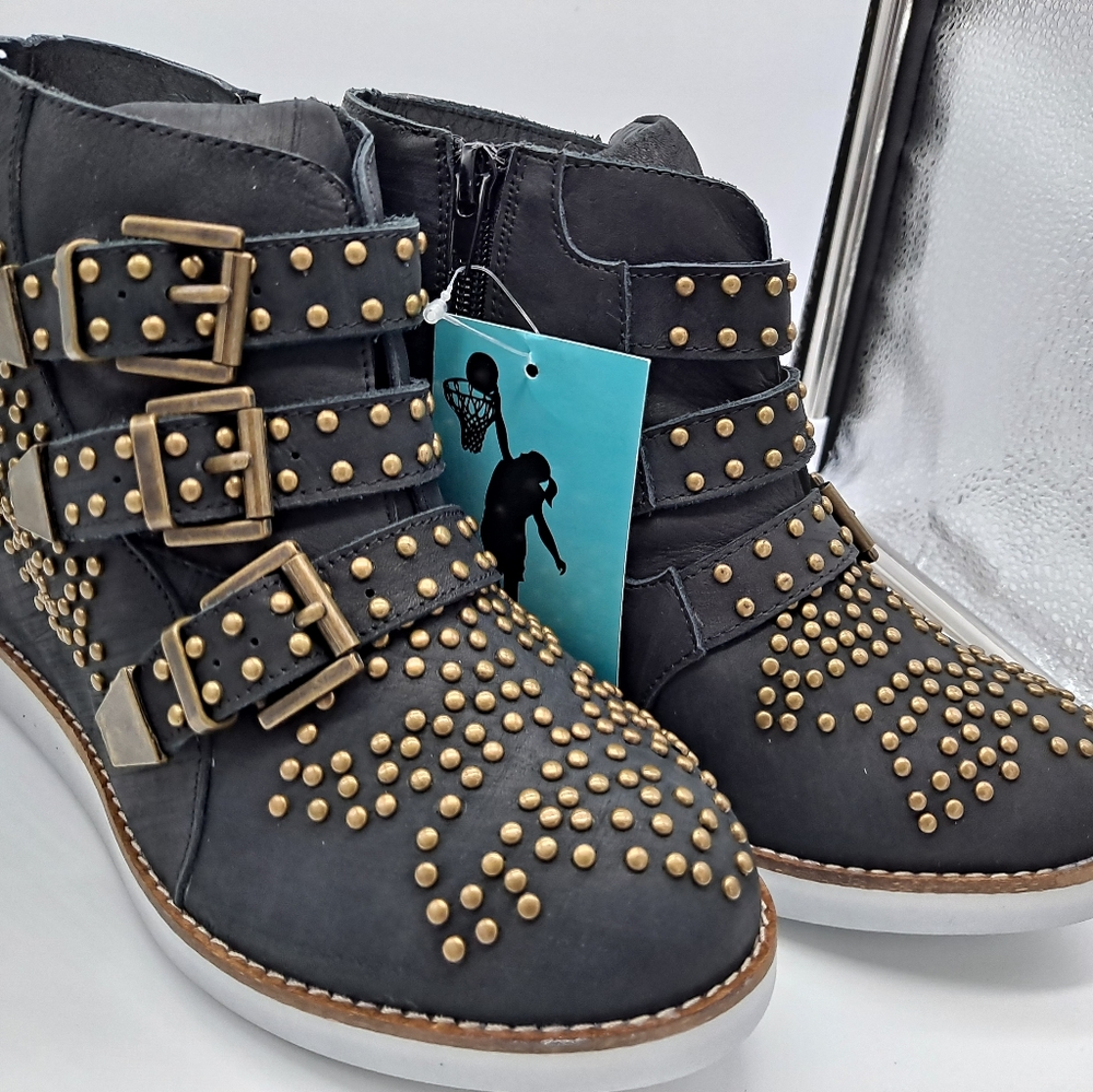 Jeffrey Campbell Studded Black Leather platform Ankle Boots shoes, 8, fits 7.5